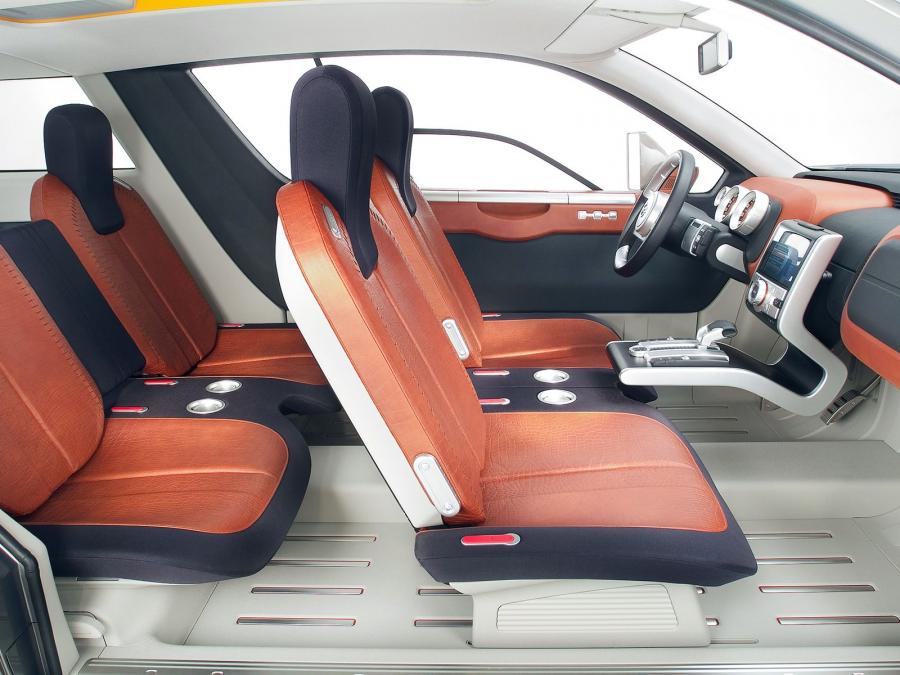 Nissan Zaroot Concept 2005 года  (фото 9 из 11)